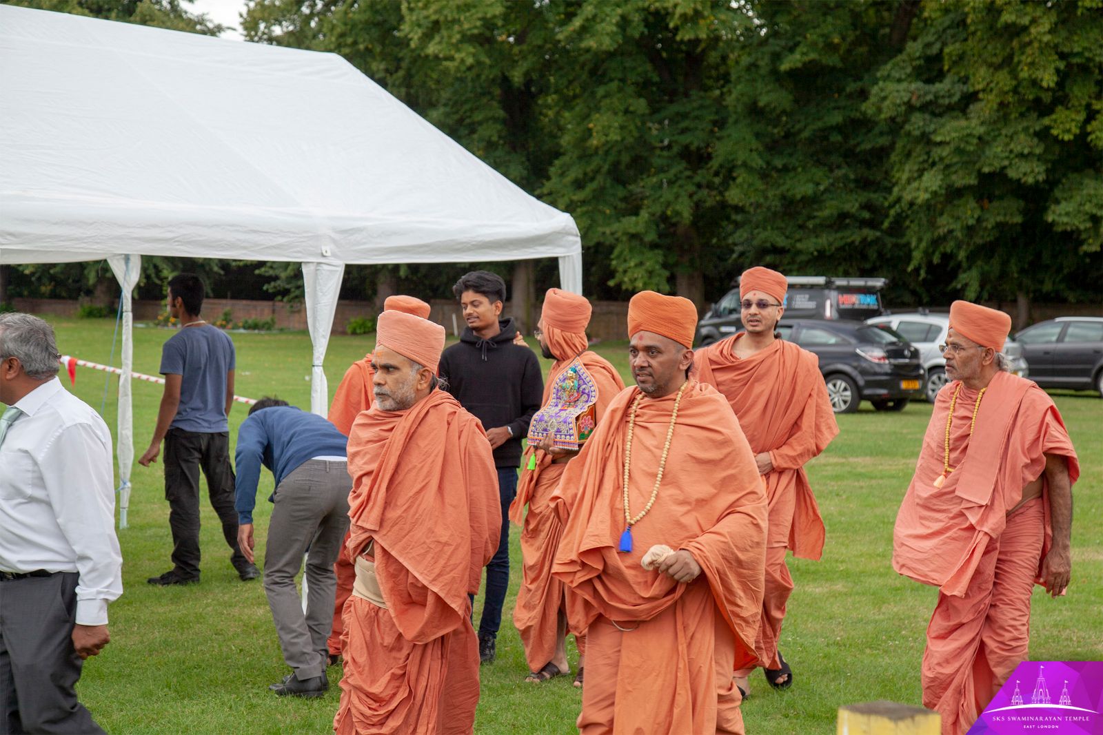 ©1987-2017 SKS Swaminarayan Temple East London